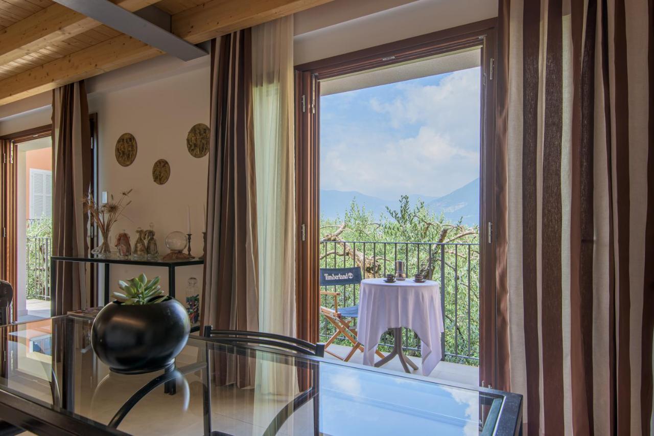 In Riva Al Lago Di Iseo Dependance Primo Piano Marone Exterior foto